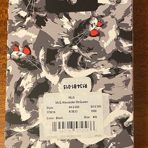 Alexander McQueen Angry Bunny iPhone 5 Case NIB - Picture 8 of 10